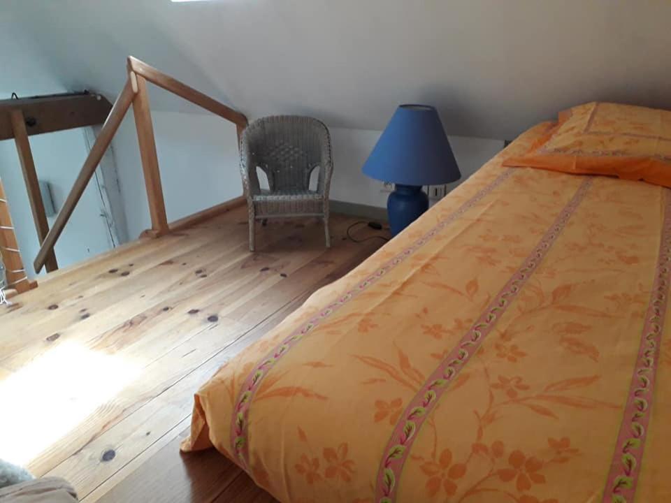 Apartmán L'Atelier Du Chapeau Rouge Souvigny Exteriér fotografie